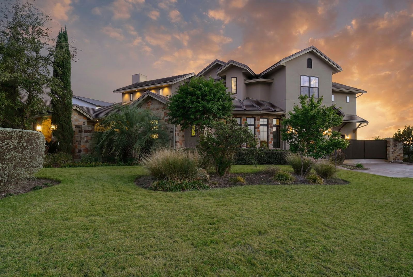 Bella Montagna luxury homes